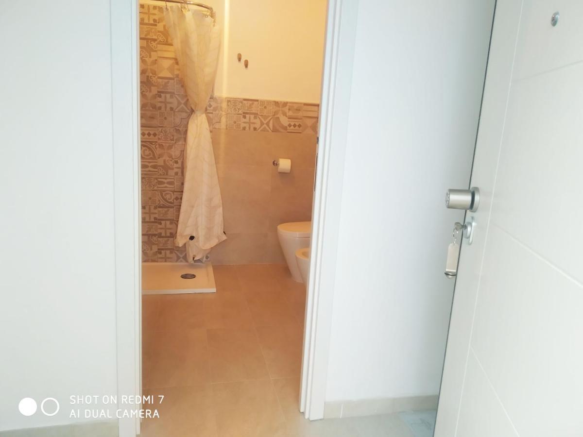 Aurisa Apartment Bari Buitenkant foto